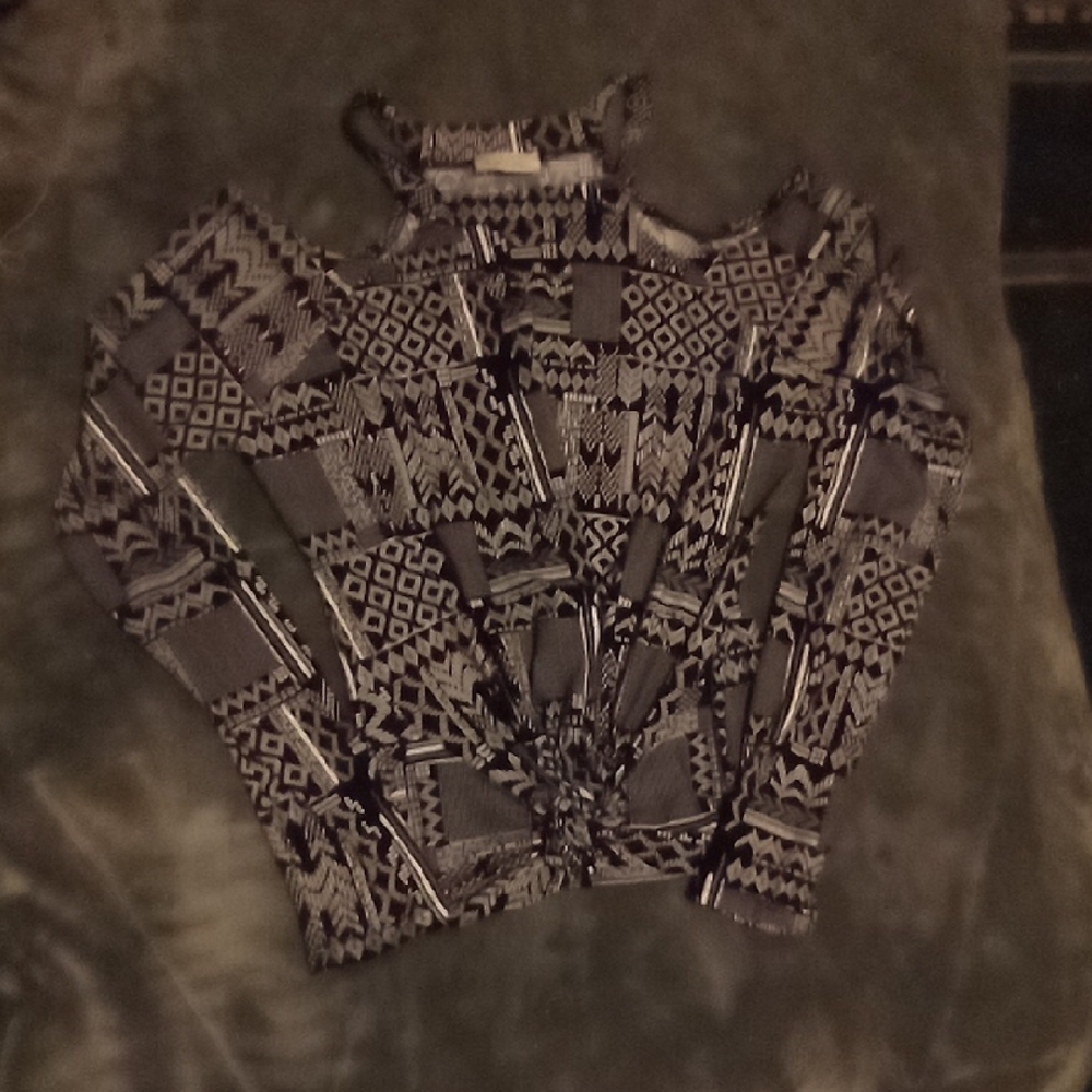 Geometric Patterned Women's Blouse